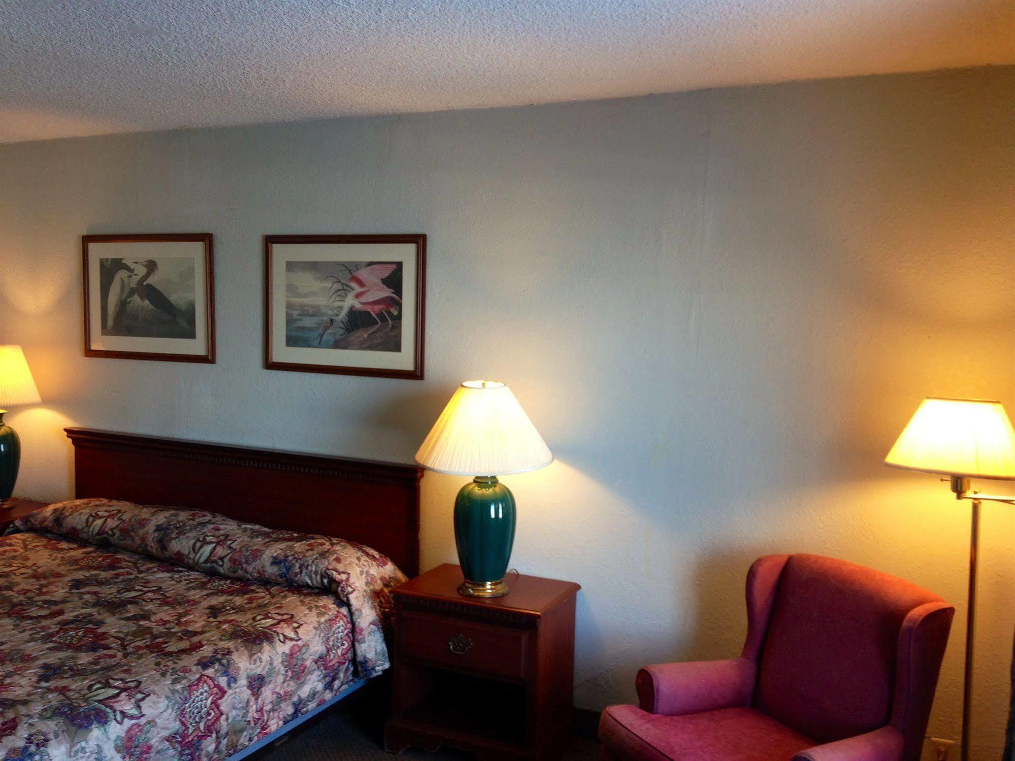 Country Hearth Inn And Suites Paducah Ngoại thất bức ảnh
