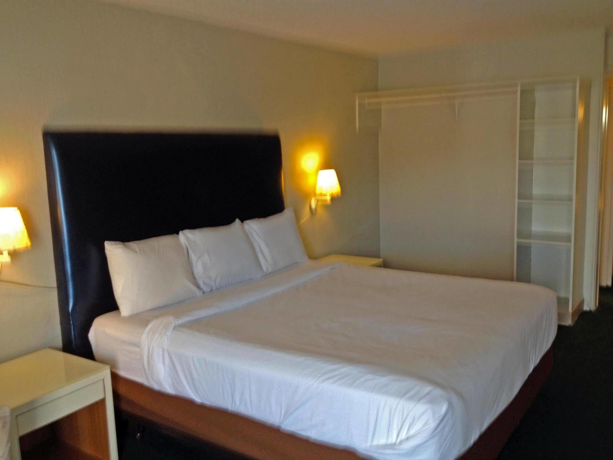 Country Hearth Inn And Suites Paducah Ngoại thất bức ảnh
